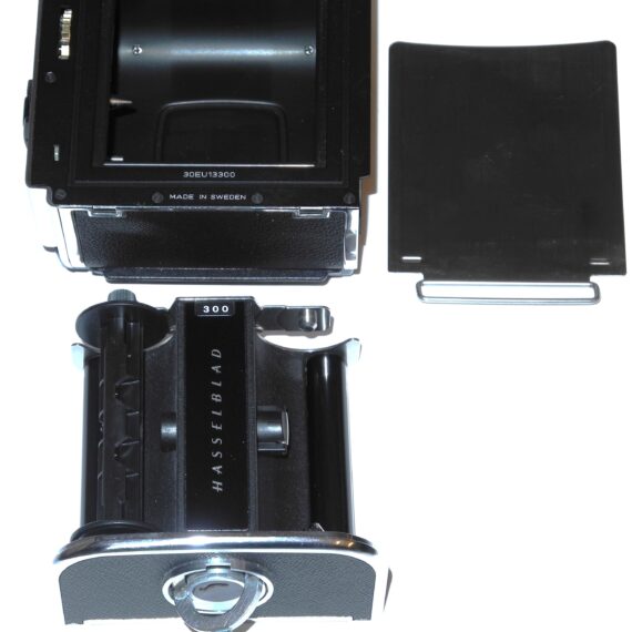 Hasselblad A12  6x6 chrome Late Magazine with slide insert slot in back Mint/- / Free Shipping (USA)