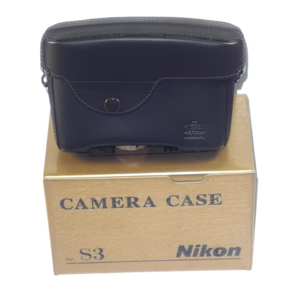 Nikon S3 2000 Chrome Set with Nikon leather case Mint/Like New- / SOLD