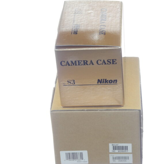 Nikon S3 2000 Chrome Set with Nikon leather case Mint/Like New- / SOLD