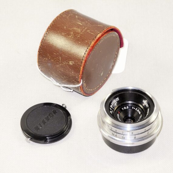 Nikon 2,8cm f3,5 W-Nikkor-C  Nr.347459 Silver with case Near Mint