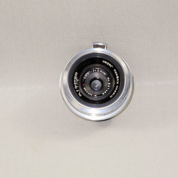 Nikon 2,8cm f3,5 W-Nikkor-C  Nr.347459 Silver with case Near Mint