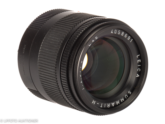 Leica 75/2,5 Summarit-M black #11645 Six Bit lens Sold with Leica Box, Case, Leica hood Mint-  / SOLD
