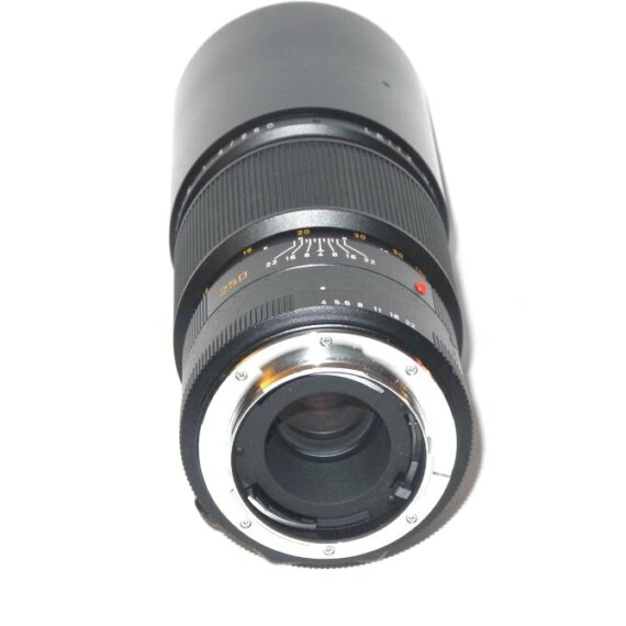 Leica 250/4 Telyt-R (E67) Cat# 11925 W/Case Near Mint