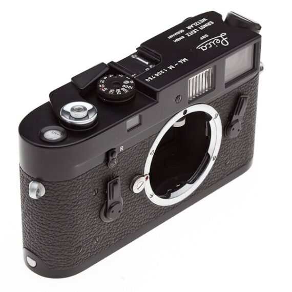 Leica M4-M black paint camera Sold w/ Leica  NY motor Mint-