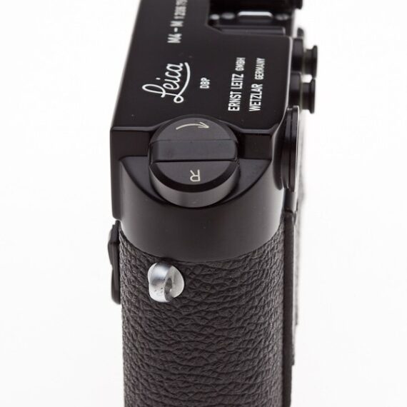 Leica M4-M black paint camera Sold w/ Leica  NY motor Mint-