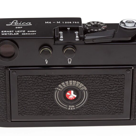 Leica M4-M black paint camera Sold w/ Leica  NY motor Mint-