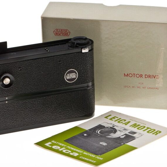 Leica M4-M black paint camera Sold w/ Leica  NY motor Mint-