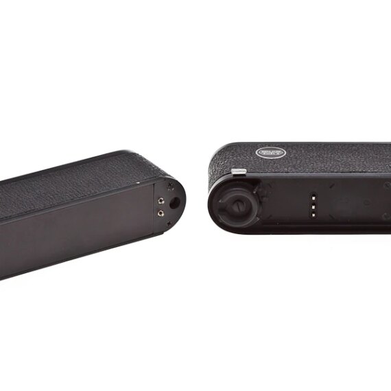 Leica M4-M black paint camera Sold w/ Leica  NY motor Mint-