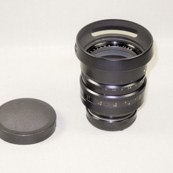 Leica 50/1,0 Noctilux Version 1 (E58) #11821 With Leica Box, Warranty cards, Leica hood, caps Ex++/SOLD