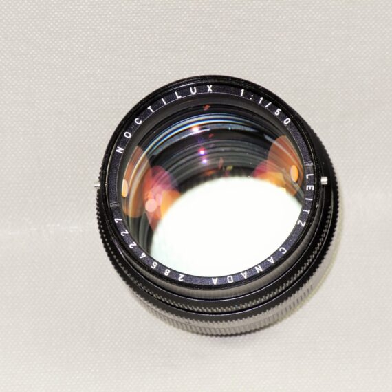 Leica 50/1,0 Noctilux Version 1 (E58) #11821 With Leica Box, Warranty cards, Leica hood, caps Ex++/SOLD