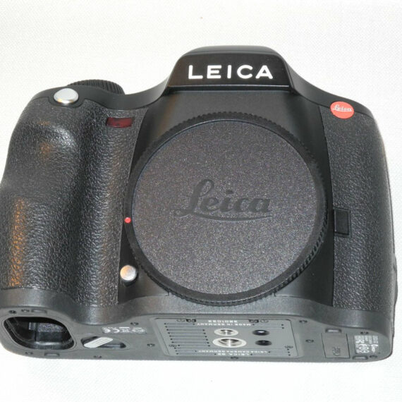 Leica S2 camera kit with 70m Asph-S lens , Mint- / No Longer Available
