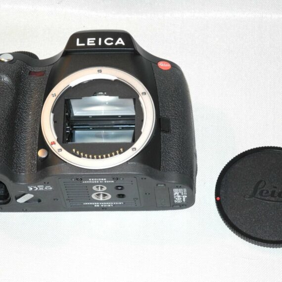 Leica S2 camera kit with 70m Asph-S lens , Mint- / No Longer Available