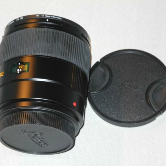 Leica S2 camera kit with 70m Asph-S lens , Mint- / No Longer Available