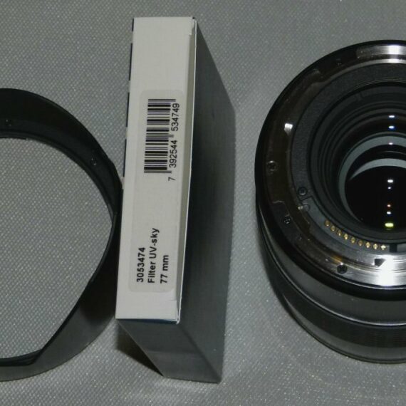 Hasselblad 50/3,5 HC lens with box Mint- / Free shipping (USA)