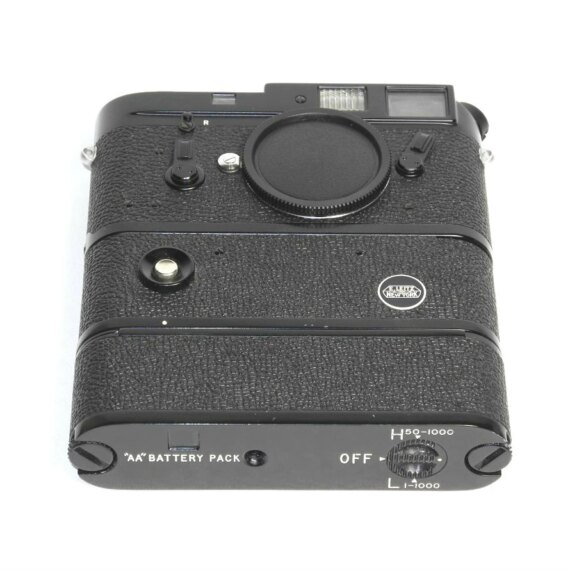 Leica M4-M black paint camera Sold w/ Leica  NY motor Mint-