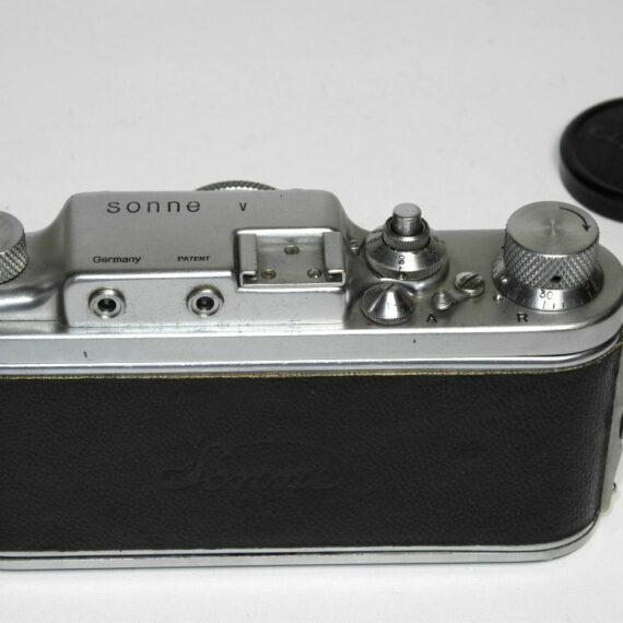 Sonne V camera  w.5cm F3,5 Elionar Anastigmat Col. lens In original case Ex++