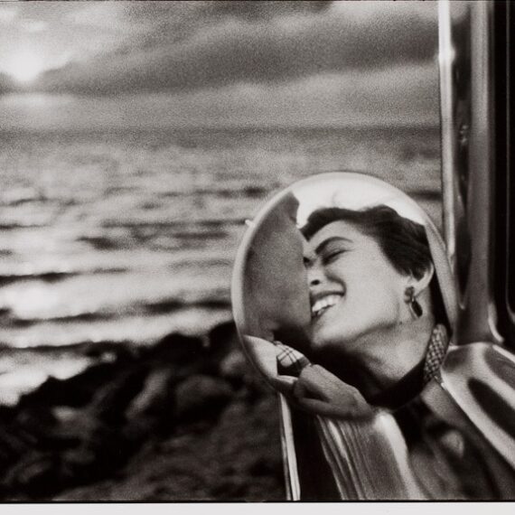 Elliot Erwitt (American b. 1928) "California, 1955" Original Signed print / SOLD