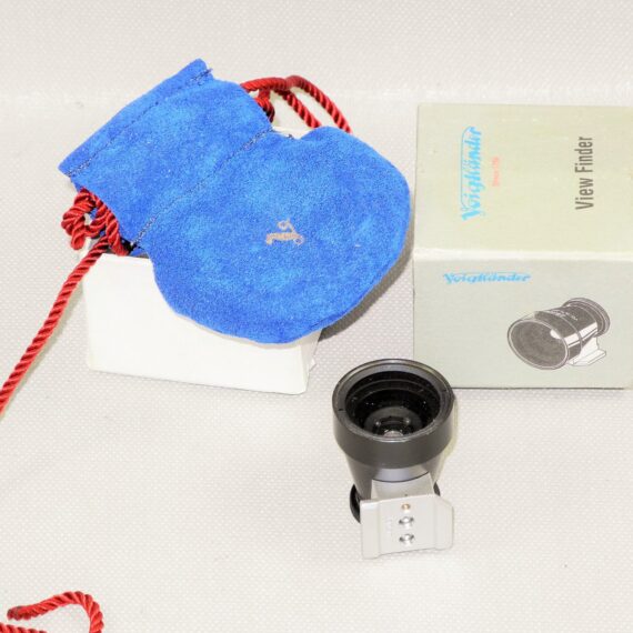 Voigtlander 28mm black metal finder w/box Mint/-