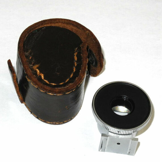 Leica  90mm Chrome finder "SGVOO" with Leica case Mint-