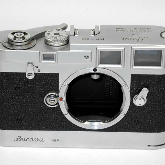 Leica MP Original Silver finish cameras / Jay Maisel's personal cameras with consecutive numbers, RARE !! SOLD
