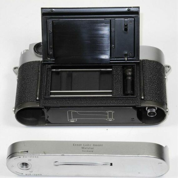 Leica MP Original Silver finish cameras / Jay Maisel's personal cameras with consecutive numbers, RARE !! SOLD