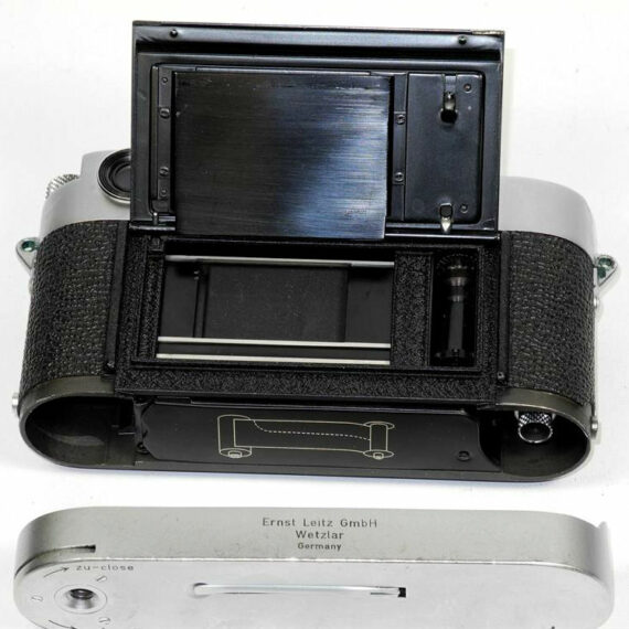 Leica MP Original Silver finish cameras / Jay Maisel's personal cameras with consecutive numbers, RARE !! SOLD