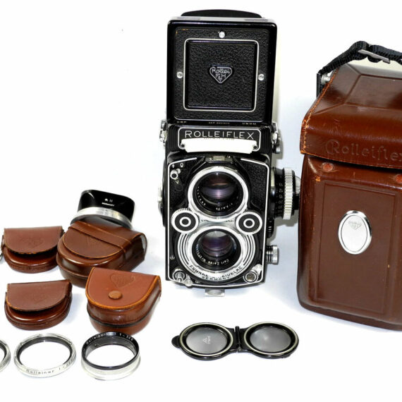 Rolleiflex 3,5F TLR camera with case,hood and filters Nice Ex++ outfit !!