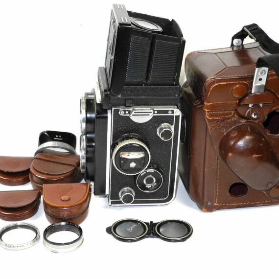 Rolleiflex 3,5F TLR camera with case,hood and filters Nice Ex++ outfit !!