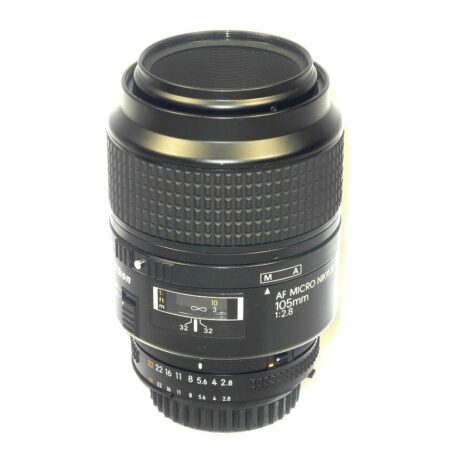 Nikon 105/2,8 Micro-Nikkor AF D lens Sold with filter & caps Mint-