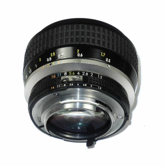 Nikon 58/1,2 Noct-Nikkor AIS w.Nikon metal hood & filter Ex++/Mint- RARE ! SOLD