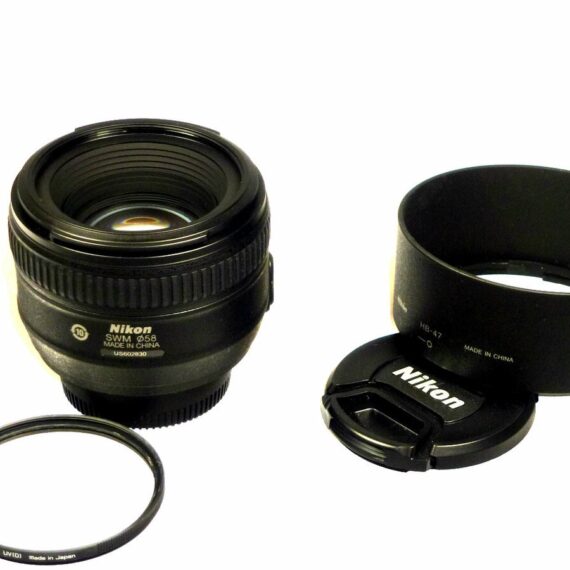 Nikon 50/1,4 G AF-S Nikkor SWM lens sold w.hood,filter & caps Mint- /In Stock