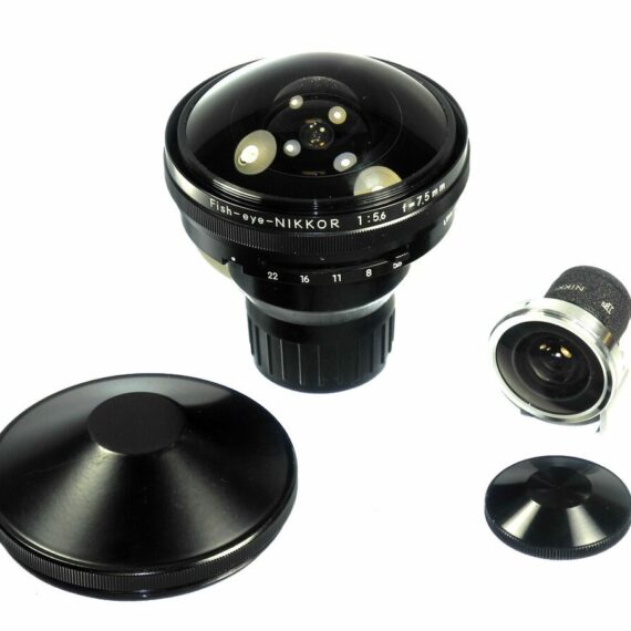 Nikon 7,5mm f5,6 Fish-Eye Nikkor with metal finder & caps Ex++ / call or email to order