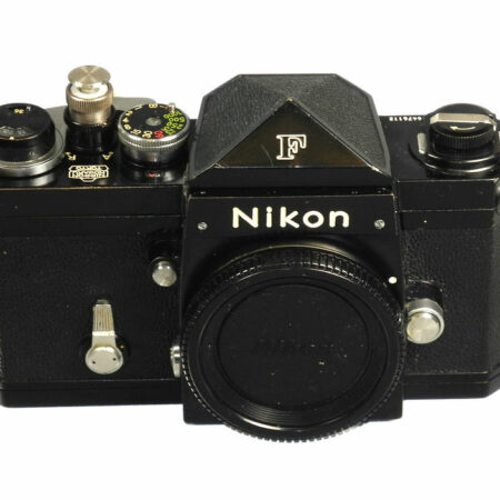 Nikon F black "Nippon Kogaku" eye level prism 1964 camera Ex++ / SOLD