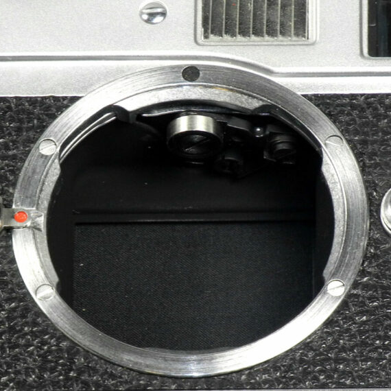 Leica M4 Chrome with box,Manual,Cards Mint- /SOLD