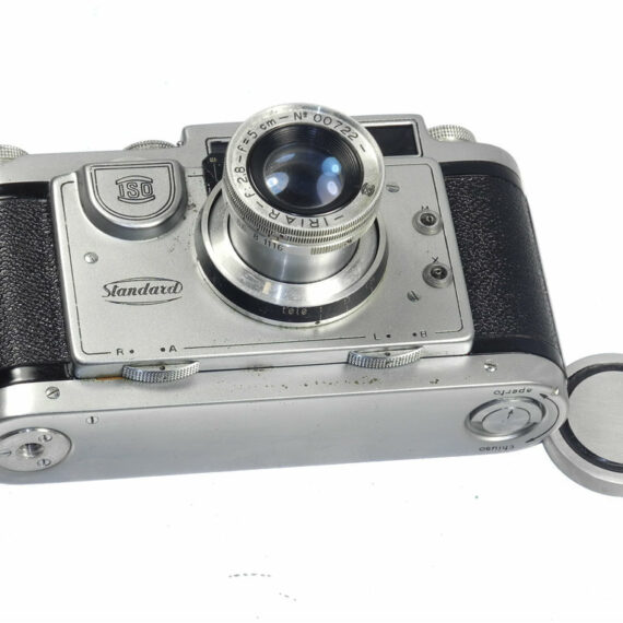 ISO Standard camera With 5cm f2,8 IRIAR lens and cap ( Italy) Ex+ / Without eyepiece