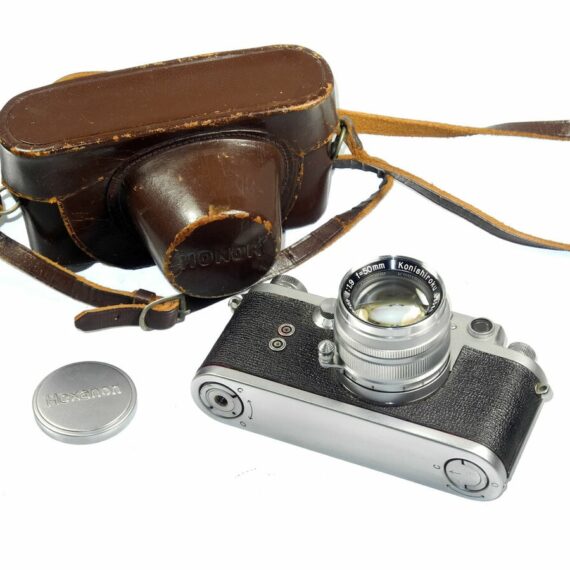 Honor S1 Silver Camera with 50mm f1,9 Hexanon lens & case Ex++