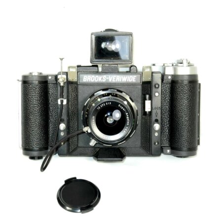 Brooks-Veriwide Camera W/ 47/5,6 Super-Angulon Schneider lens & finder Ex+/++