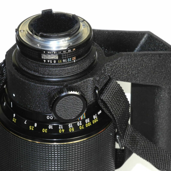 Nikon 200-400mm f4 Zoom Nikkor * ED  AIs lens Sold with: Original  Box,caps,case Mint- / SOLD