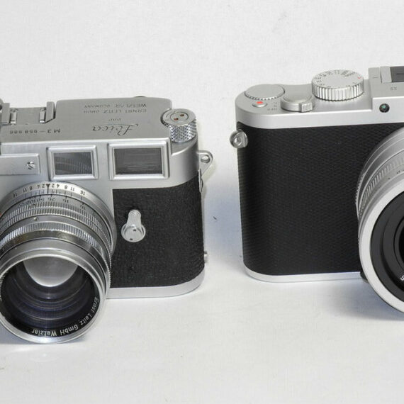 Leica Q (Typ 116) Digital Camera (Silver Anodized) cat #19022 New USA /No Longer Available