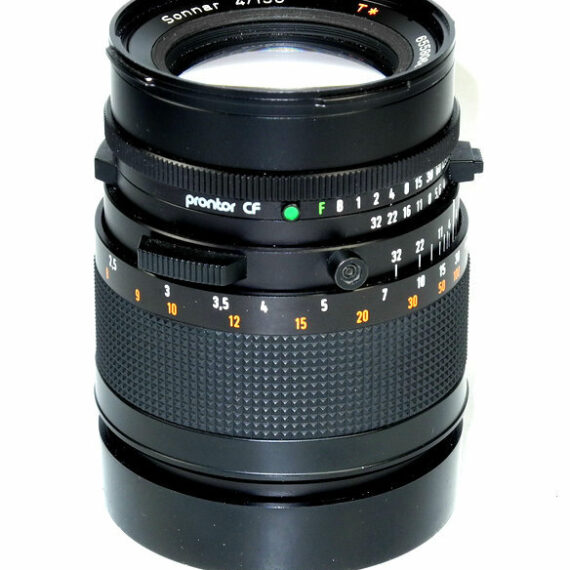 Hasselblad Carl Zeiss T* 150mm f/4 CF lens (Prontor Shutter). Mint-