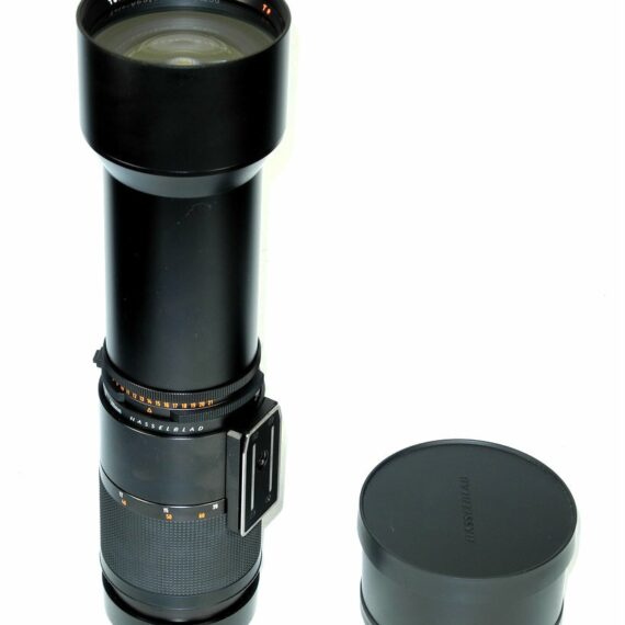 Hasselblad 500/8 Tele-Apotessar  CF T* w.Hasselblad hood and  Leather case Mint-