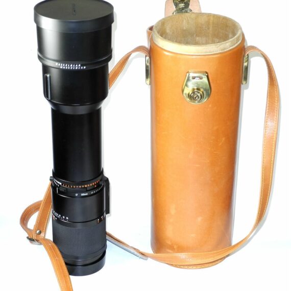 Hasselblad 500/8 Tele-Apotessar  CF T* w.Hasselblad hood and  Leather case Mint-