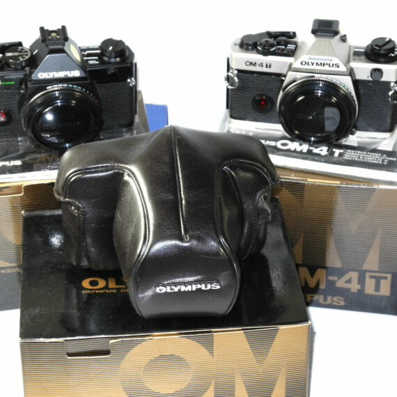 Olympus OM Camera Outfit: With 2 OM cameras & 6 lenses & with finder plus case Mint/- / IN Stock