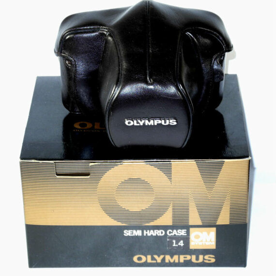 Olympus OM Camera Outfit: With 2 OM cameras & 6 lenses & with finder plus case Mint/- / IN Stock