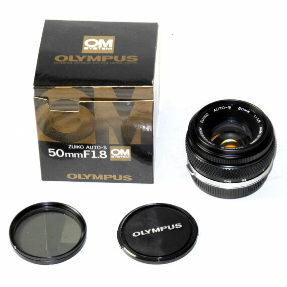Olympus OM Camera Outfit: With 2 OM cameras & 6 lenses & with finder plus case Mint/- / IN Stock