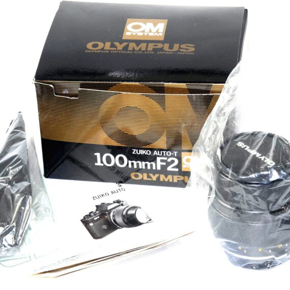 Olympus OM Camera Outfit: With 2 OM cameras & 6 lenses & with finder plus case Mint/- / IN Stock