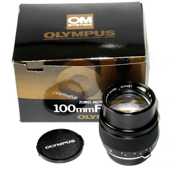 Olympus OM Camera Outfit: With 2 OM cameras & 6 lenses & with finder plus case Mint/- / IN Stock