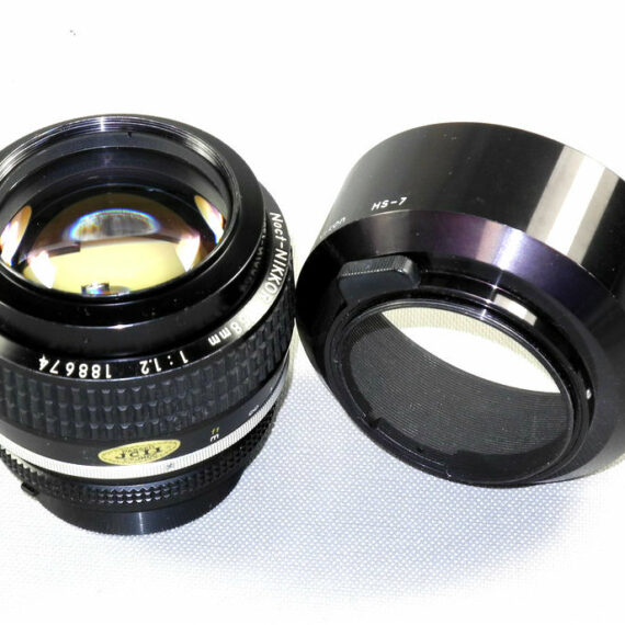 Nikon 58/1,2 Noct-Nikkor AIS w.caps & filter Ex++/Mint- Nice fast & Rare Lens.  / SOLD