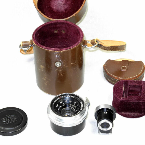 Nikon 2,5cm f4 W-Nikkor-C with Nikkor 2,5cm viewfinder with original case & caps Mint- / SOLD