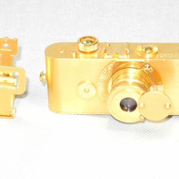 Leica UR Half Scale 24kt Gold Plated Camera Replica with box,finder,cards Mint/- Rare/ free shipping (USA)